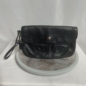 Coach Black Leather Wristlet Clutch Snap Flap Logo Pouch Small Handbag